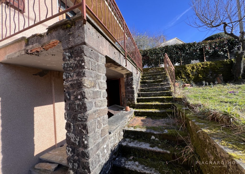 Case nel borgo in vendita , Pontremoli, località Cervara
