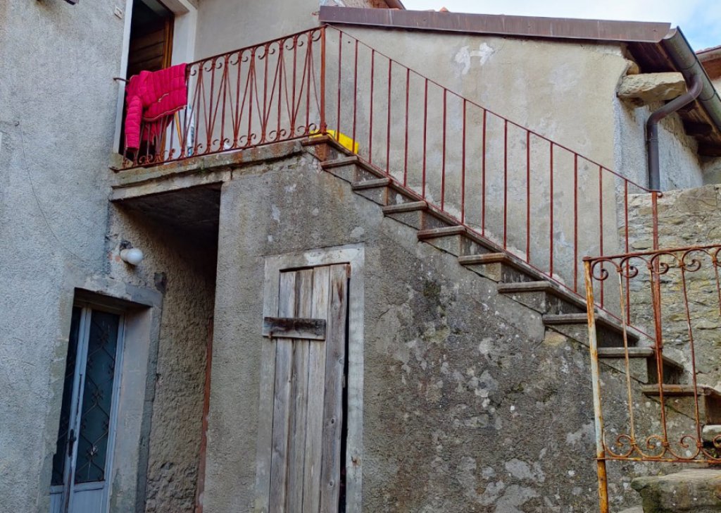Vendita Case nel borgo Filattiera - Casa nel borgo Località Caprio