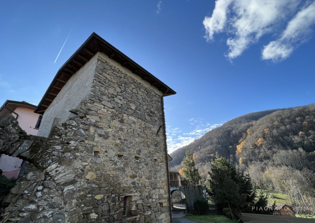 Vendita Case nel borgo Mulazzo - Casa nel borgo Località Foce di Castevoli