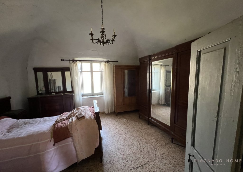 Case Semi-indipendenti in vendita  300 m², Pontremoli, località San Cristoforo